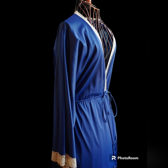 Vintage Vanity Fair Nylon Blue Dressing Gown Robe Nightgown Duster - Size 34 - Picture 9 of 16